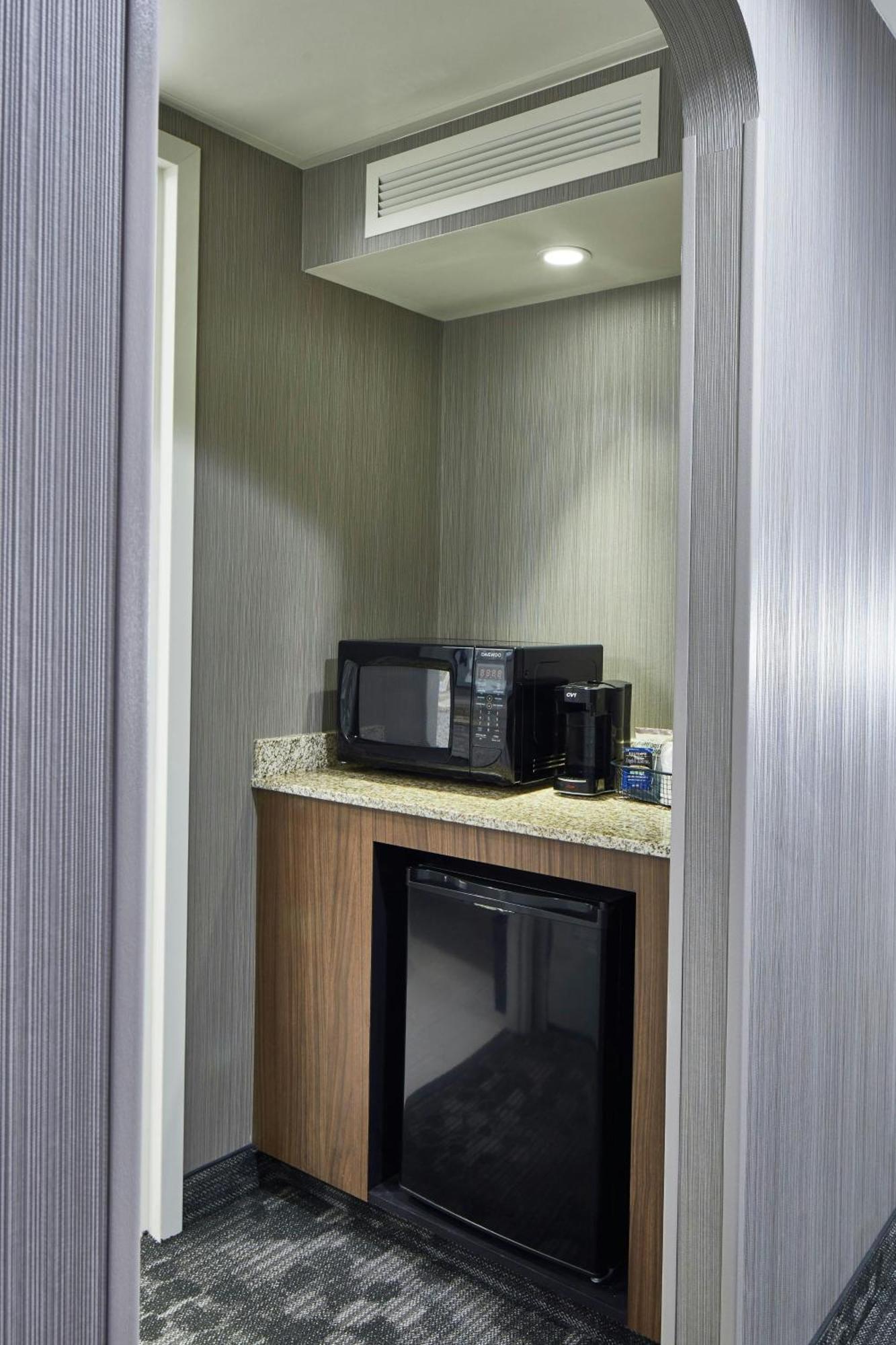 מלון Courtyard By Marriott Albany Thruway מראה חיצוני תמונה